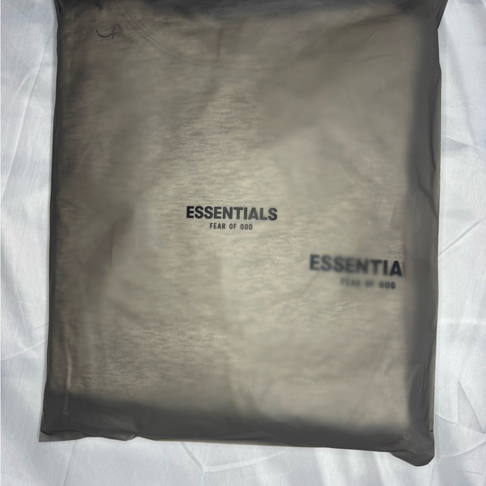 Essentials Fear of God (Light Oatmeal) Hoodie Size Small #78 - Picture 5 of 6